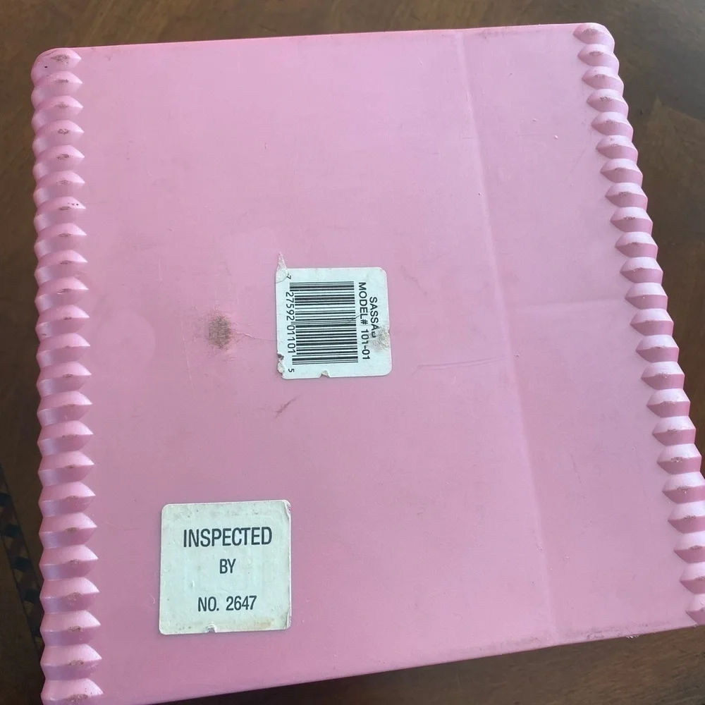 VINTAGE SASSABY pink make up organizer/ storage train case.pre-owned model 101 - Picture 6 of 11